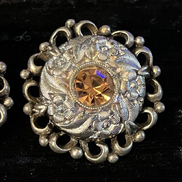 Vintage Judy Lee Round Silvertone Floral Orange Glass Stone Clip On Earrings - Picture 3 of 5